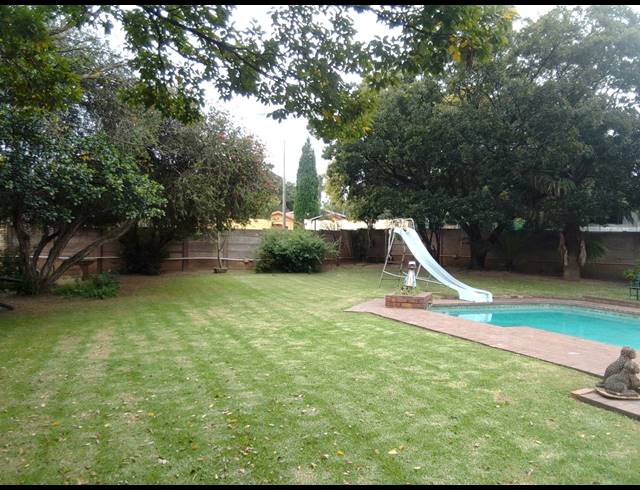 4 BEDROOM HOUSE FOR SALE IN GLEN MARAIS